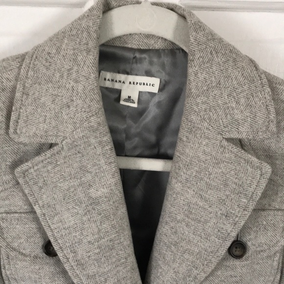 Banana Republic blazer with ruffle cuffs - Picture 2 of 7